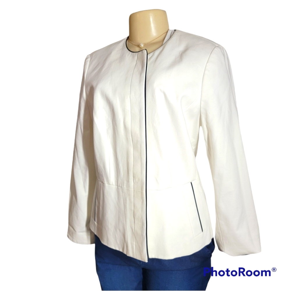 NWT LIZ CLAIBORNE  MIDWEIGHT OFF WHITE COTTON JACKET SIZE L